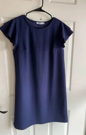 Dress Size M thumbnail 1