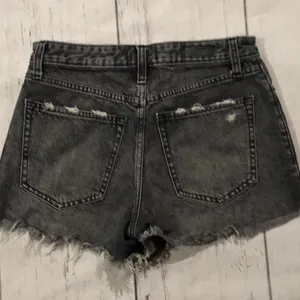 Abercrombie and Fitch gray distressed denim shorts thumbnail 4