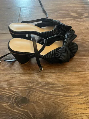Elegant Black Bow Slingback Heels Size 7.5 thumbnail 3