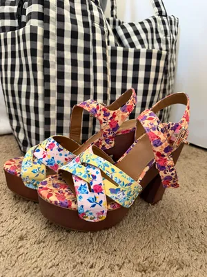 Gianni Binni Heels Size 5.5 thumbnail 2