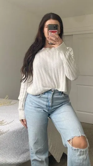 American Eagle sweater  thumbnail 1