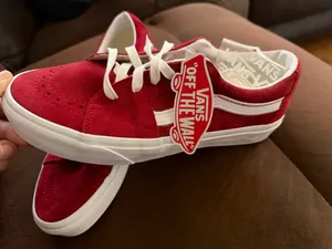 Vans  thumbnail 1