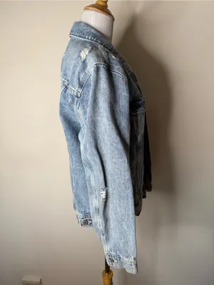Old Navy Light Wash Distressed Denim Jacket thumbnail 3