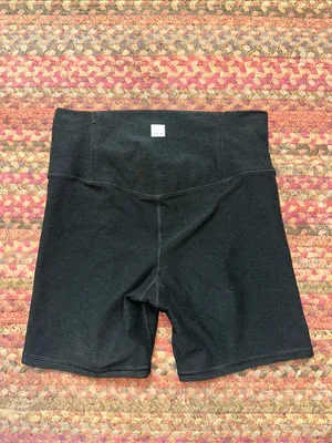 VUORI High-Rise Black Women’s Bike Shorts thumbnail 3