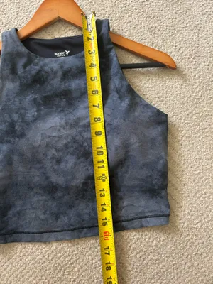 Old Navy Active semi crop top  thumbnail 6