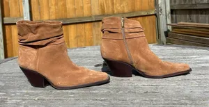 Nerlinji‎ Slouch Bootie Vince Camuto size 9.5 thumbnail 1