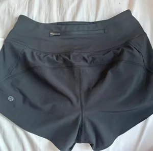 Lululemon Speed Shorts 2.5" thumbnail 2