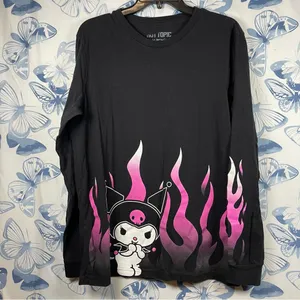 Hot Topic Sanrio Kuromi Pink flames T- shirt SZ M thumbnail 2