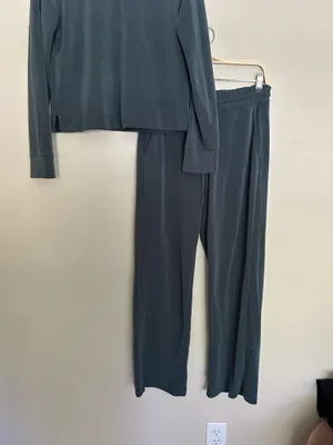 Athleta Small Set  thumbnail 4