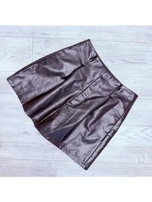 Lulus vegan leather pleather black shorts size medium thumbnail 2