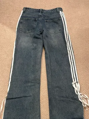 Edikted Jeans Low-Rise Baggy thumbnail 3