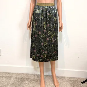 ModCloth XL floral velvet pleated midi swing skirt SK2 3642 thumbnail 6