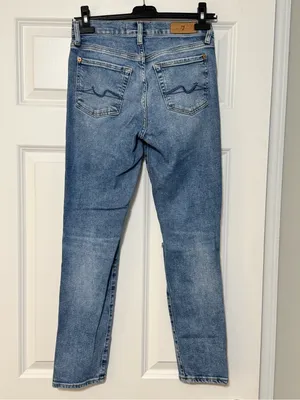 NWOT 7 For All Mankind Luxe Vintage Distressed Ripped Josefina Denim Jeans Sz 24 thumbnail 4