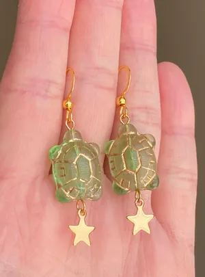 cute boho retro funky vintage style Czech turtle & star earrings🐢🌟 thumbnail 6