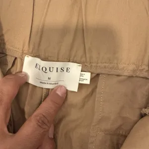 Anthropologie Exquise Barrel-Leg Chino Pants size M thumbnail 7