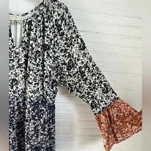 143 Story by Line Up Tiered Flowy Dress Long Bell Sleeve Floral Print M thumbnail 8