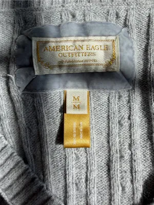 American Eagle Outfitters Y2K Grey Cable Knit V-Neck Sweater Womens Medium thumbnail 5