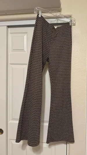 Miss love pants  thumbnail 1