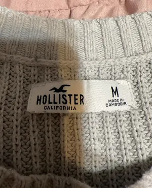 Hollister Sweater thumbnail 3