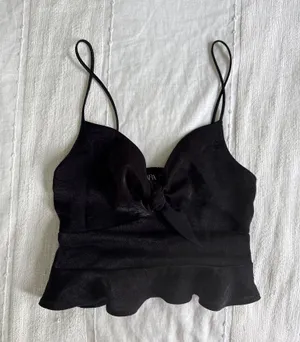 Zara black shiny crop top with a cute knot detail thumbnail 1