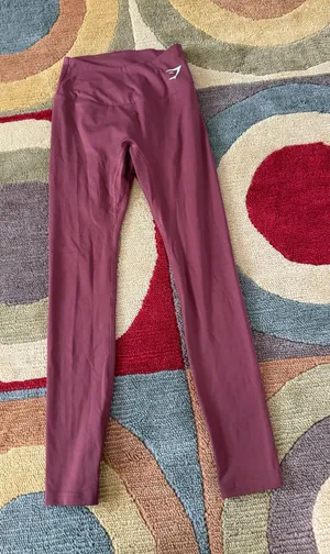 Gymshark Training Leggings Maroon Burgundy 25” Inseam Women’s Size Small thumbnail 1