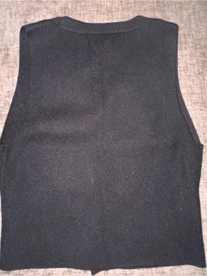 Quince NWT $78 Eco-Knit Split Front Sweater Vest - Size Medium thumbnail 4