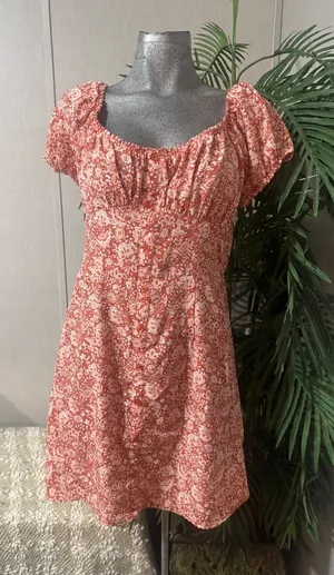 Trixx Short Sleeve Above Knee Mini Dress Red Tan Floral Womens Size L thumbnail 1