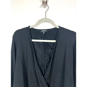 Express black low cut sweater NWT‎ thumbnail 2