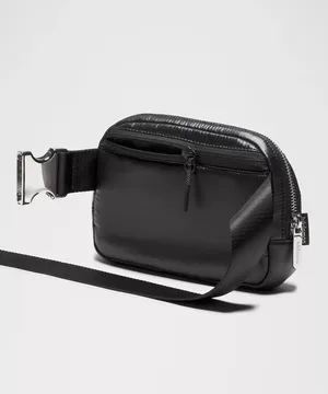 LuluLemon Black Everywhere Belt Bag 1L Wunder Puff Shine Purse Crossbody Shoulder thumbnail 4