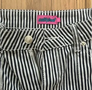 Edikted low rise cargo jeans thumbnail 4
