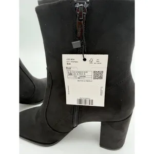 Mango Minimalist Black Vegan Suede Classic Elegance Ankle Block Heel Boots 7.5 thumbnail 7