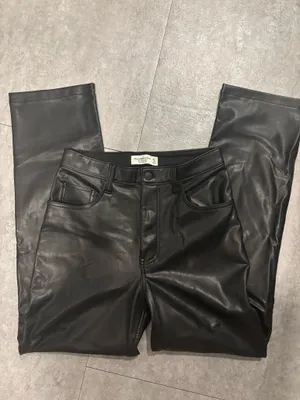 Abercrombie High Rise 90s Straight Vegan Leather Pant thumbnail 2