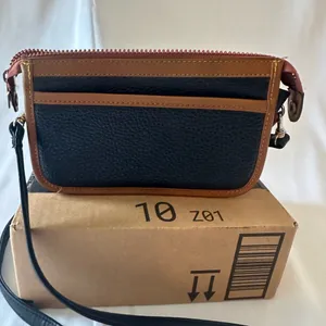 Vintage Dooney & Bourke Black & Brown Fold Over Leather Crossbody Shoulder Bag thumbnail 4
