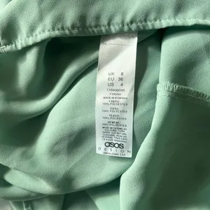 ASOS DESIGN Square Neck Top With Blouson Sleeve in Sage thumbnail 7