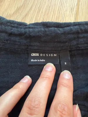 ASOS Cropped Black Button-Up Shirt thumbnail 4