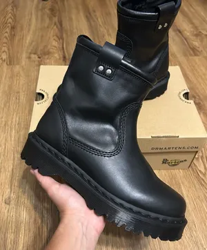 DR MARTENS Anistone lo black leather boots booties shoes new thumbnail 1