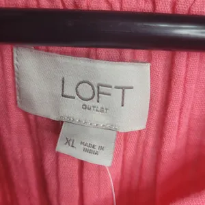 Women's coral pink V-neck blouse, LOFT brand. Size XL. NWT thumbnail 4