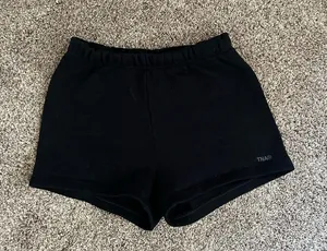Aritzia TNA Shorts Cozy Fleece thumbnail 1