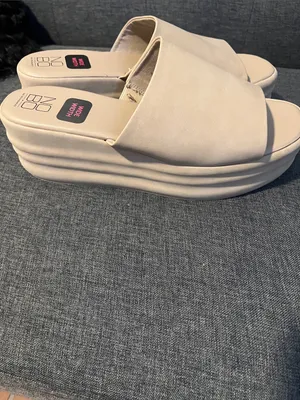No Boundaries Beige Wide Slide Mules thumbnail 2