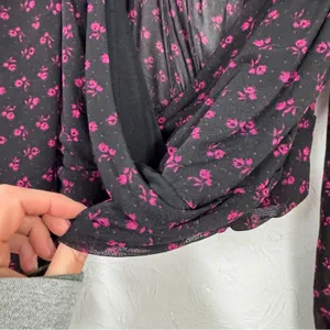Free People Black Purple Floral Twist Front Blouse Womens M Boho Sheer Sleeve thumbnail 3