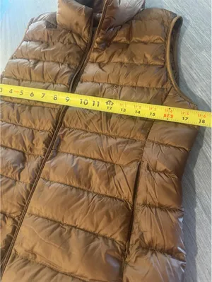 UniQlo Ultra Light Down Vest Women’s Medium Packable Full Zip Puffer [COPY] thumbnail 6