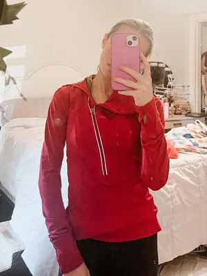 Lululemon Half Zip thumbnail 1