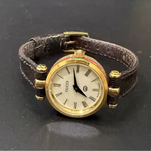 Vintage GUCCI 2000L Sherry Line Ladies Watch NEEDS BATTERY! thumbnail 10