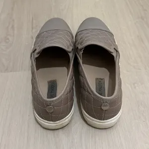 Steve Madden Zaander Quilted Brown Slip-On Sneakers thumbnail 3