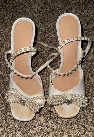 Gianni Bini Heels Women’s thumbnail 1