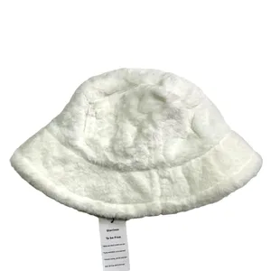 NWT Starinee White Faux Fur Bucket Hat thumbnail 2