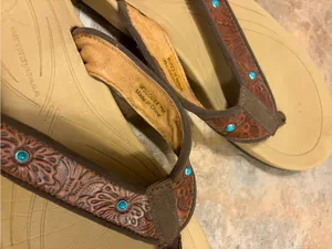 Twisted X Women'S Tooled Teal Studded Leather Sandals Size 7 thumbnail 3