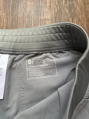 FIGS Women’s Dark Space Gray Zamora Jogger Scrub Pants - Size L Nursecore thumbnail 3