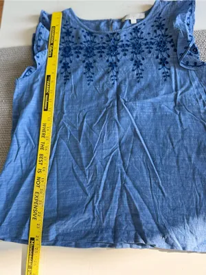 LOFT Chambray Blue Cotton Embroidered Flutter Sleeve Top Sz Medium thumbnail 6