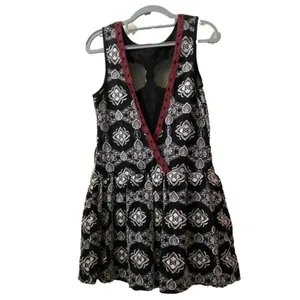 Free People Ovs Night Embroidered Deep V mini Dress Sz S‎ thumbnail 5